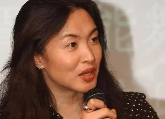 金星没"手术"前的样子,天生妖娆有女儿相,跟前妻合影曝光_观众_时候