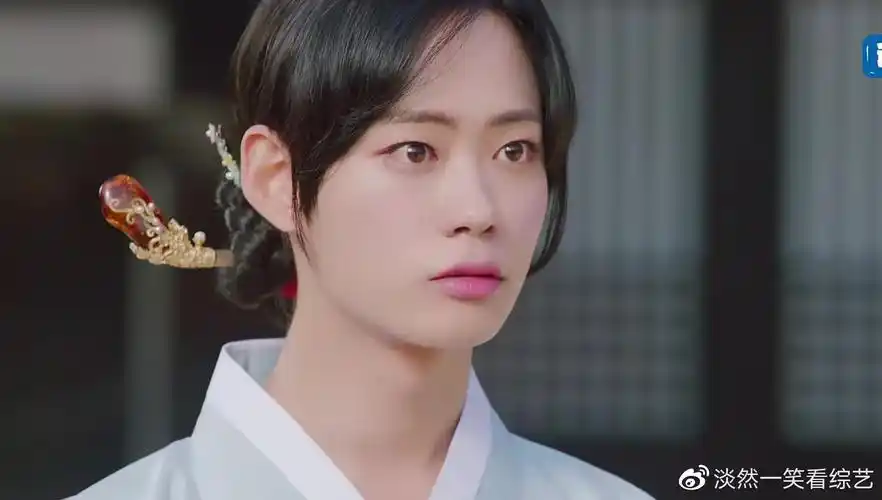 韩腐柳书生的婚礼男扮女装换回男装时候的样子真帅