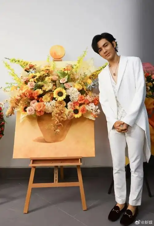 钟汉良1130生日快乐##新娱