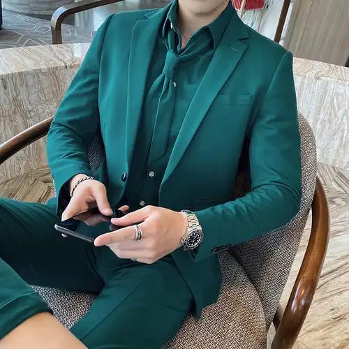 秋冬新款休闲西服套装男三件套青年纯色帅修身西装