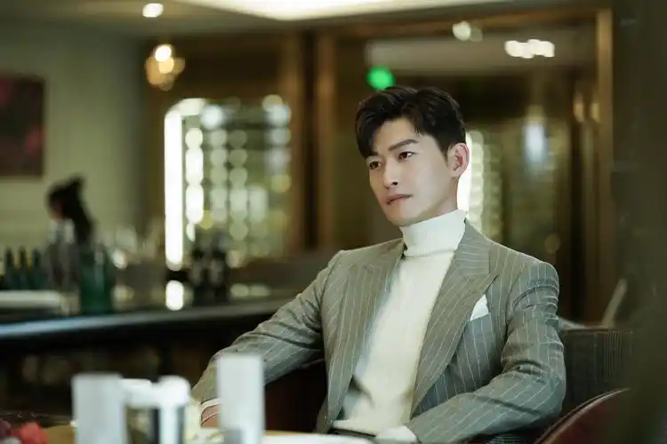 张翰:撕掉"霸总"标签,做一个有格局有梦想的好演员