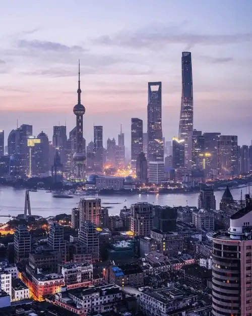 想去大上海看外滩美丽的风景