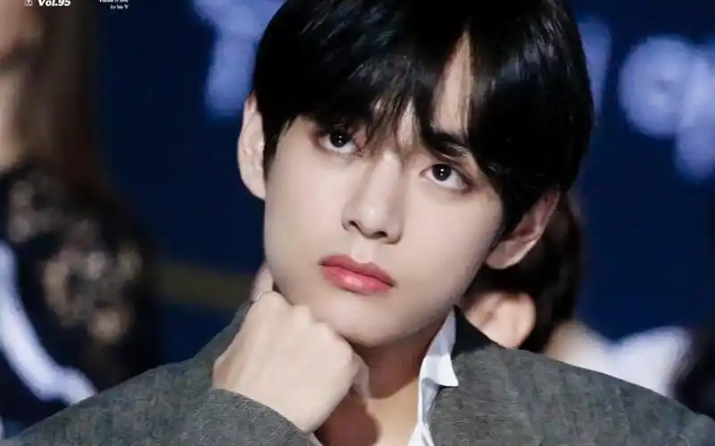 活动作品金泰亨黑发初恋泰自带总裁风范