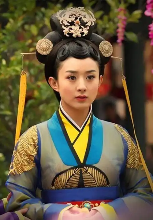 赵丽颖,彻底变了