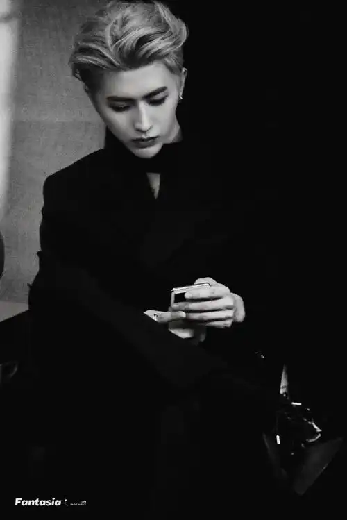 蔡徐坤黑白滤镜统治区 权威#蔡徐坤