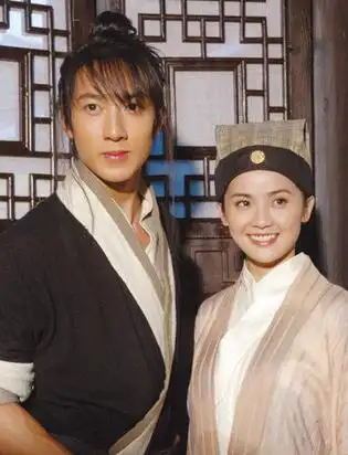 剑蝶未映胡歌先忧