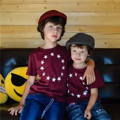 欧美兄弟头像两人一张可爱的兄弟俩图片