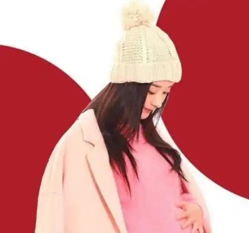 赵丽颖的大肚照温柔可人,双手抚摸肚子,网友:萌妈