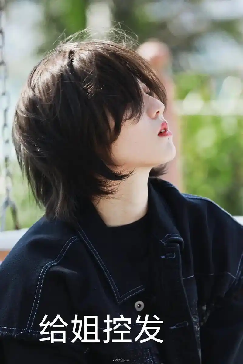 咱陆姐狠狠的拿捏了@the9-陆柯燃 #给不同的人发照片 # - 抖音