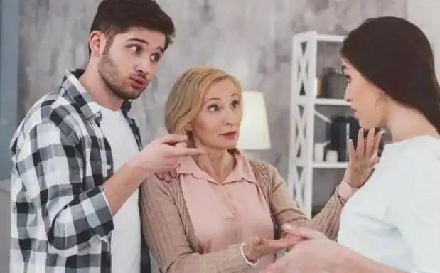 假如不是我妈妈从中作梗我想我是不会离婚的