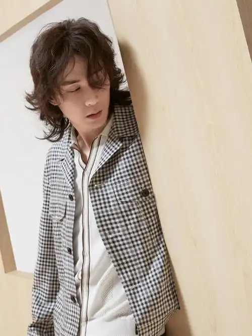 李承铉文艺帅气时尚写真大片