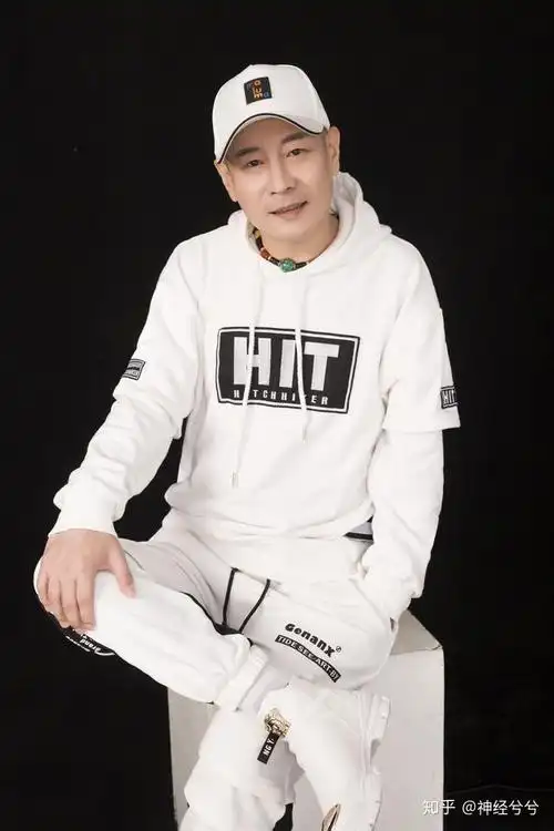 高峰新歌《兄弟有事尽管说 》全球首发歌迷热捧