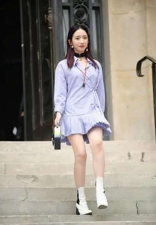 孟美岐这是要抢超模的饭碗呀高马尾配烟熏妆这高级质感真绝