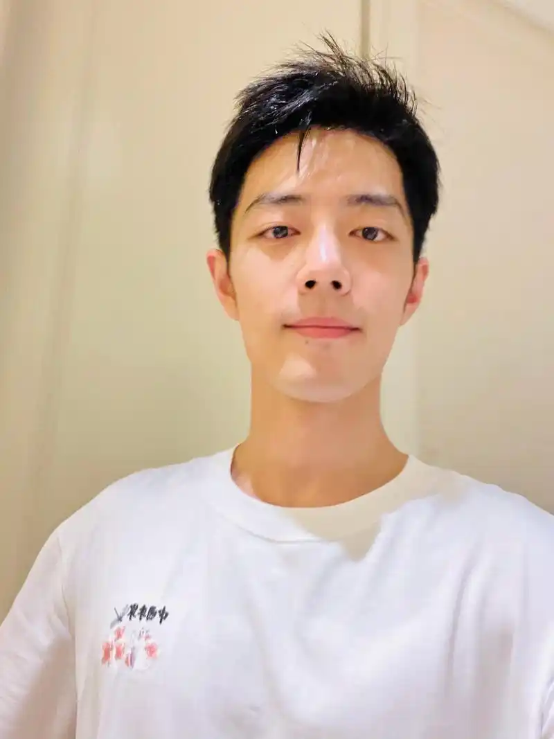 肖战 生活照,肖战平时吃什么 #明星生图大赏