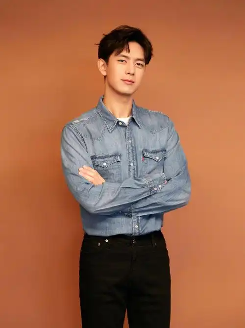 盗号者好猖狂,多次试图强行登录李现社交账号