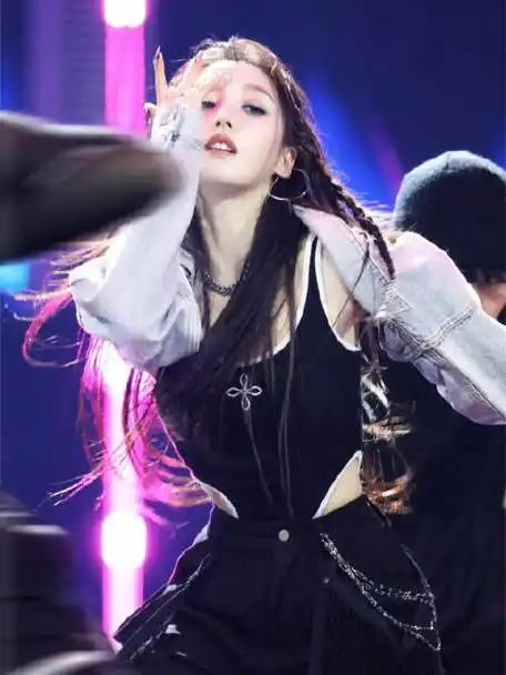 hop舞台直拍】来啦～快来一起欣赏小姜总@姜贞羽-aisling的酷飒舞台吧