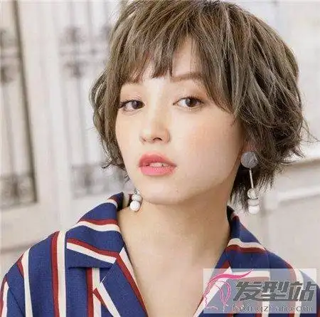 方脸国字脸适合的发型日系风气质职场短发