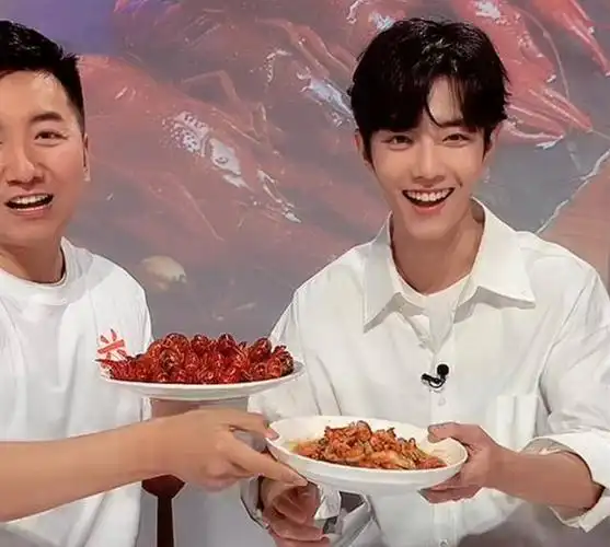 肖战空降公益直播间,在线"吃虾"助力公益,肥虾:又来晚一步