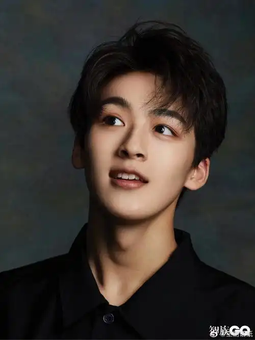 洛入凡间天使颜星辰之眸wink眼最好的何洛洛糯米滋