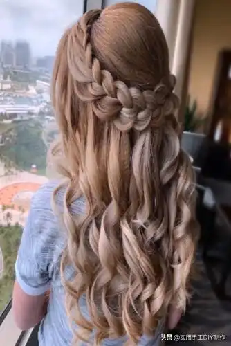 发型diy30款美观实用的中长卷发编发小女人韵味十足