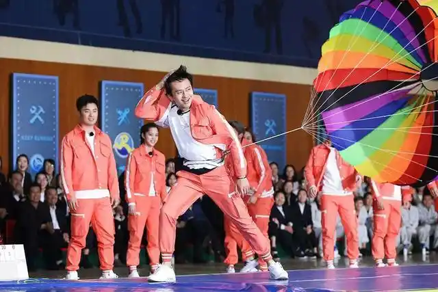 原创跑男第八季曝新阵容朱亚文宋雨琦退出王一博陈立农或加盟