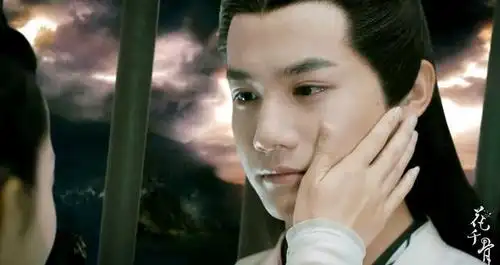 肖奈的室友美人师兄竟是花千骨中的小月