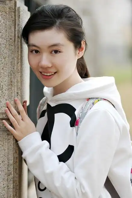 张妍_演员_作品_个人资料_简历_生日_经历_留言 - 酷乐米