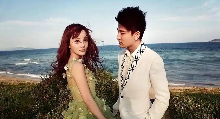 有种撒狗粮叫李小璐和王昊被公开撒狗粮的贾乃亮却换了个人