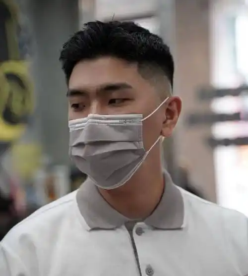 30岁男生别只会剪"板寸",试试这6款潮流发型,干净帅气有魅力_头发