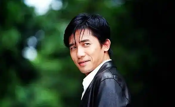 如玉君子梁朝伟:影帝的演技,成就梦想的人生