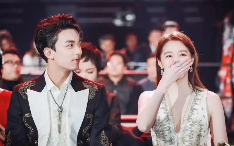 【吴磊72关晓彤/梧桐cp】我多喜欢你 你会知道‖小甜饼