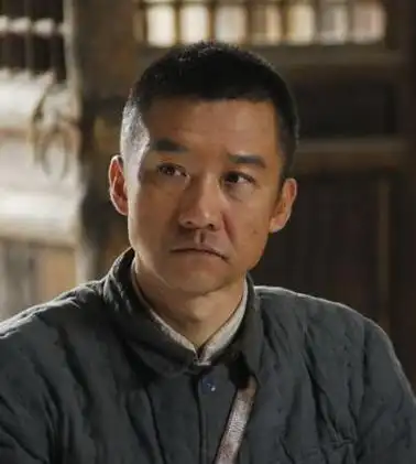 黄志忠:离婚那天不断流泪,因为儿子一句话,如今55岁依然单身