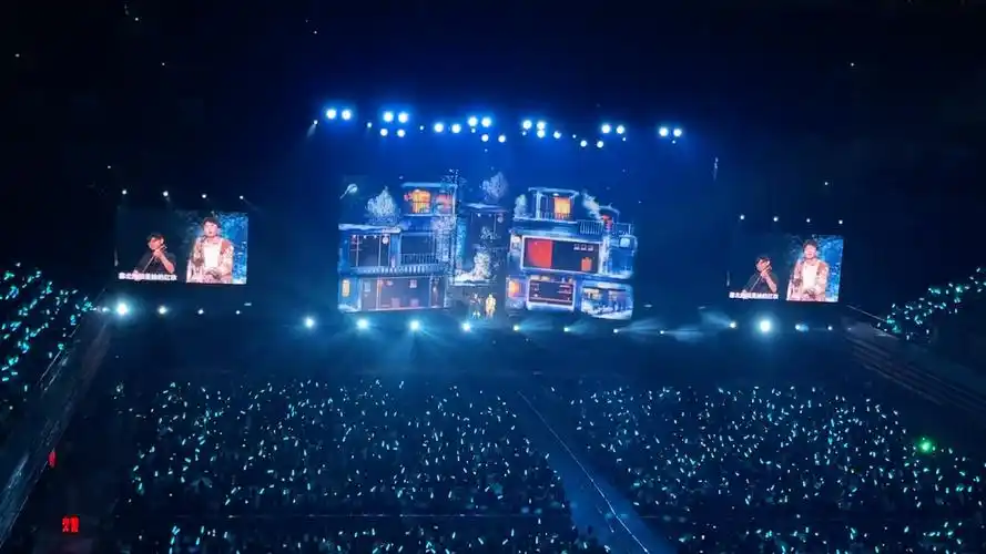 毛不易演唱会万人大合唱!太好听了