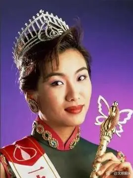 前港姐谭小环的餐厅不让大陆人进!最终"自食恶果",亏损上千万