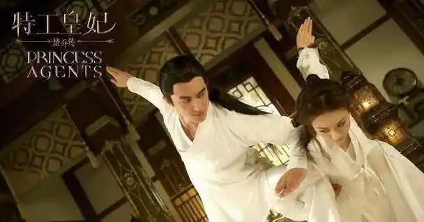 赵丽颖与很多男神演情感戏组cp,微博中却多次给他留言!