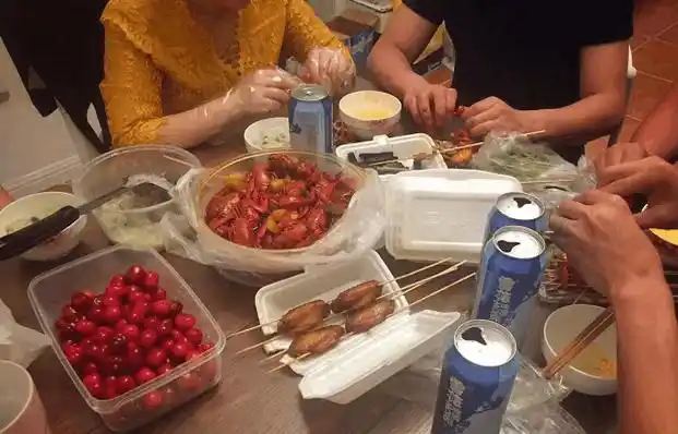 朋友圈的同学晒端午节大餐, 看看朋友们端午节都在吃啥