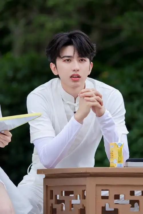 跑男来了cut90视频网页链接零1困网页链接零1困sniperaugust_蔡徐坤