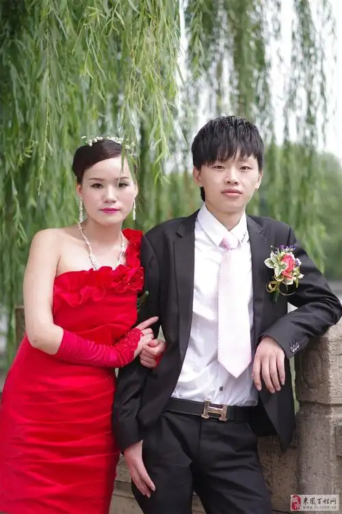 国庆,一对幸福的小夫妻从这里迈开了他们幸福的步伐