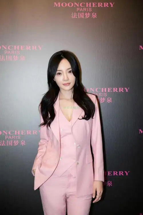 李小璐个人简历(李小璐热门照片全集)-天晟网