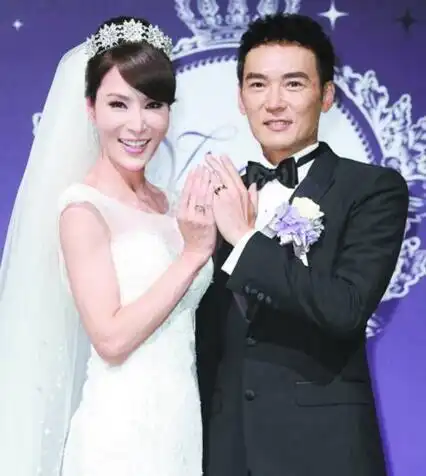 【图】焦恩俊前妻照片曝光 被曝劈腿好男人形象尽毁