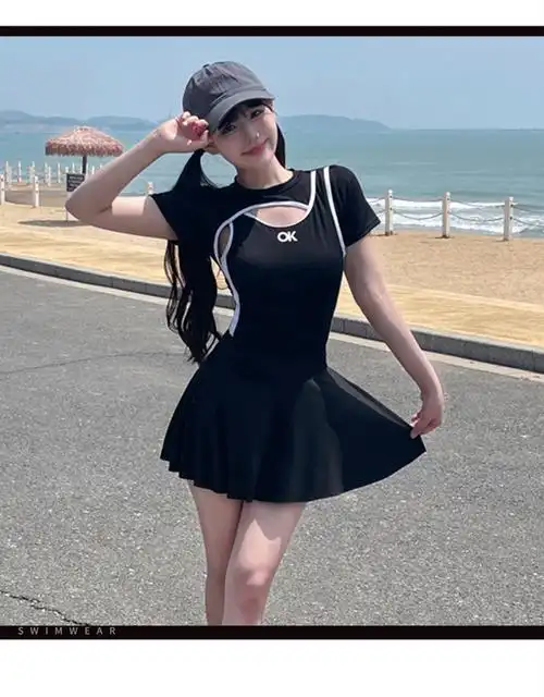 适用性别短袖:袖长带胸垫无钢托:是否带钢托带胸垫连体平角泳衣:款式