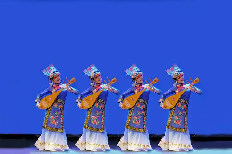 一组四川省曲艺团的演出图片