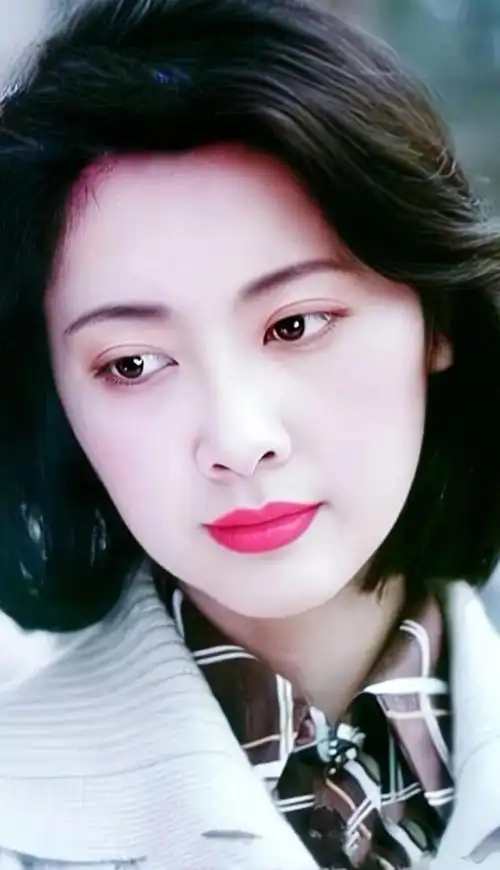 朱琳壁纸,朱琳就是最美的女儿国国王