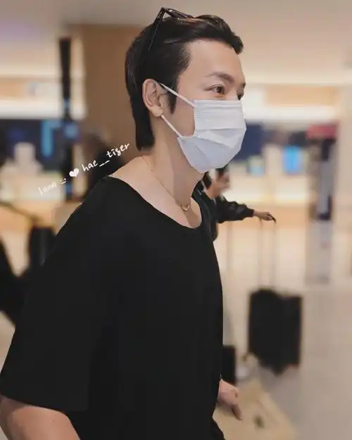 李东海饭拍##李东海艺能新星