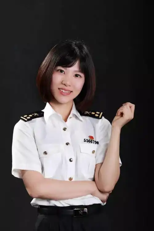 用一段freestyle给党庆生不我们选择用笑脸