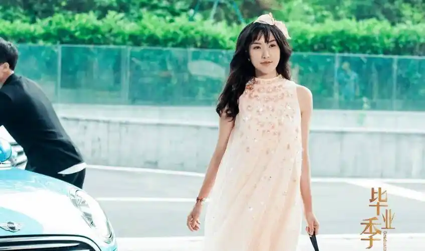 《极限挑战》刚播出,邓伦杀青多年的新剧官宣,看阵容不追不行_观众_剧