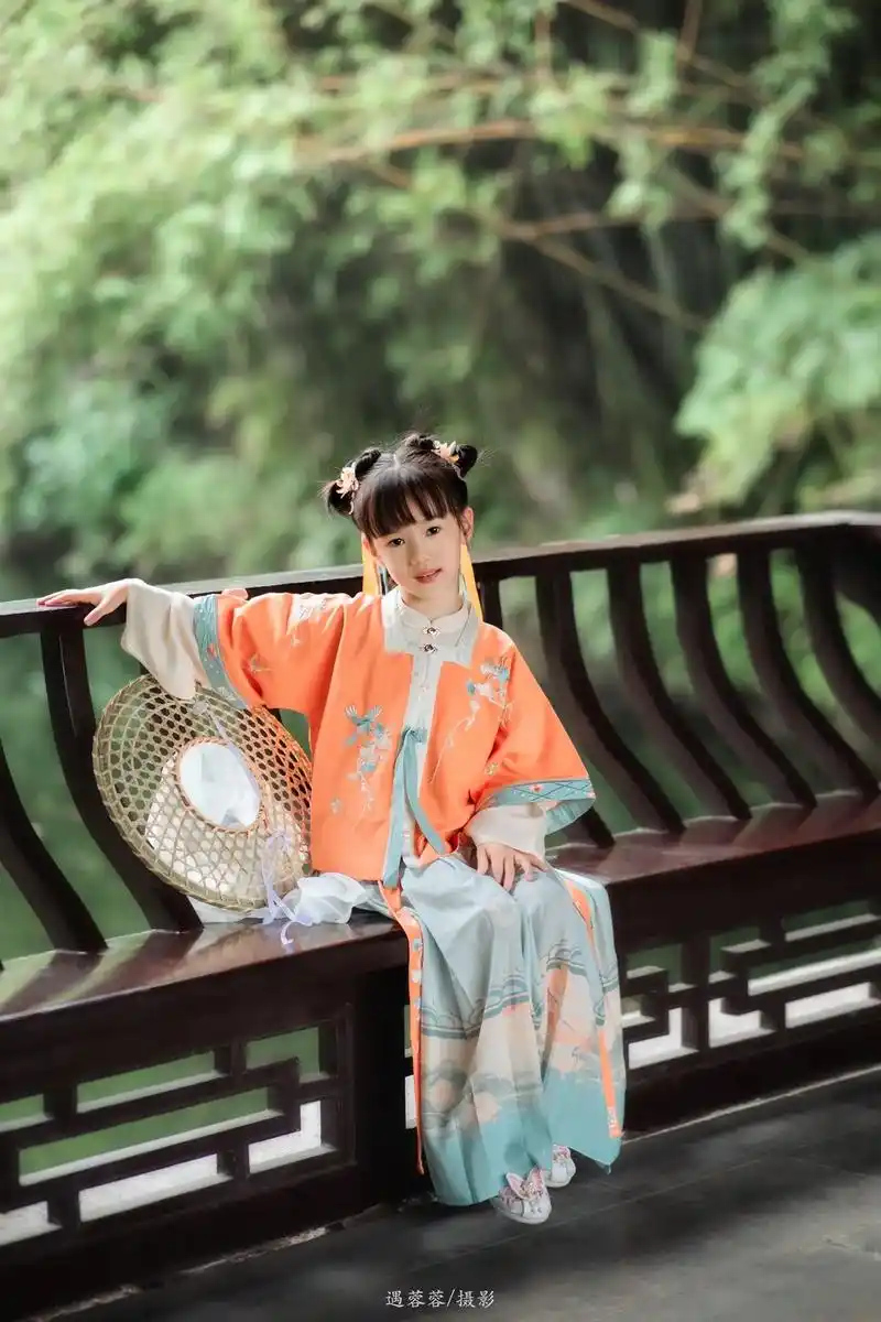 儿童摄影 #汉服小仙女 #古风摄影 #客 - 抖音