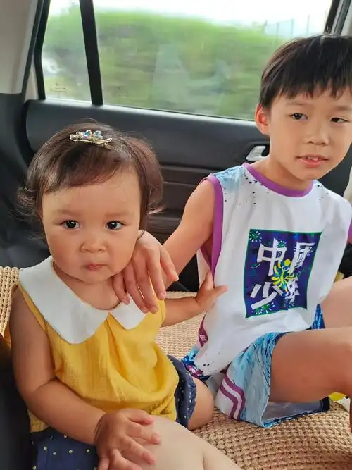 有一种恩爱,叫手足情深! 兄妹永远 - 抖音