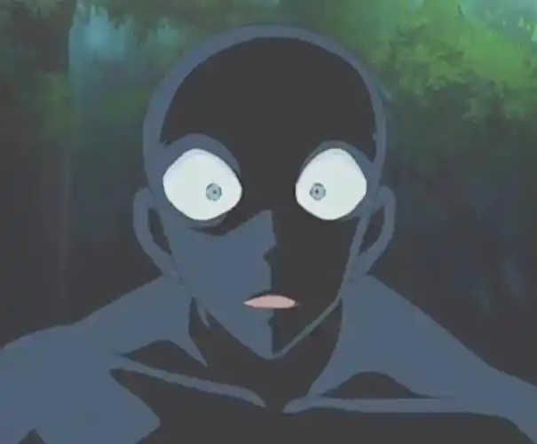 这是柯南里的黑衣人来了?