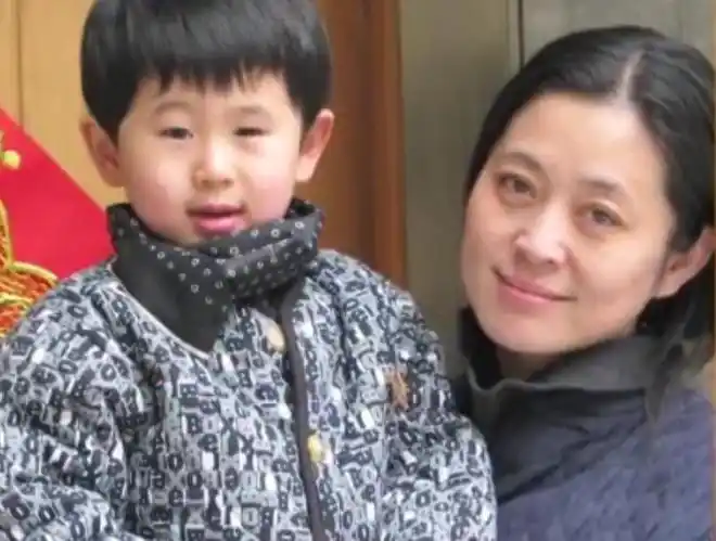 瘦身成功的倪萍首谈儿子,治好眼睛那一刻,十年没哭的她泪眼横飞